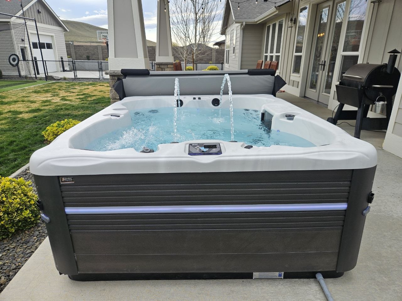 Hot Tubs & Spas — Vita Spas & Pur Spas | Richland, Kennewick & Pasco WA | AquaZen Hot tub delivery Richland WA — AquaZen