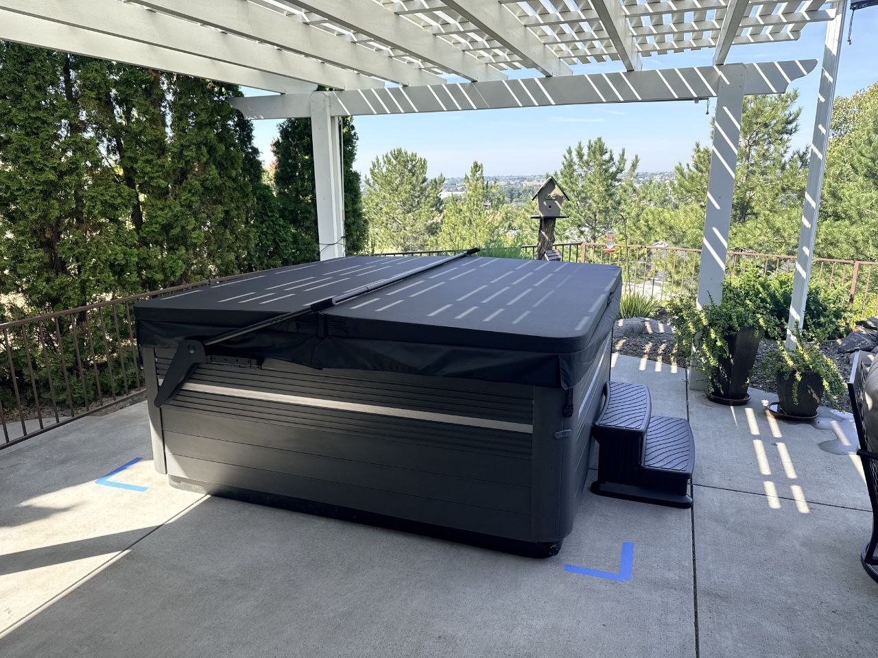Vita Prestige 500 series hot tub delivered under pergola — AquaZen Tri-Cities WA